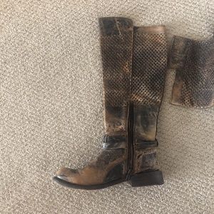 Bed Stu Size 9.5 Distressed Boots